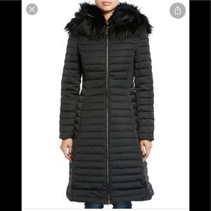 Women’s Black Refined Down Coat with Faux Fur Hood